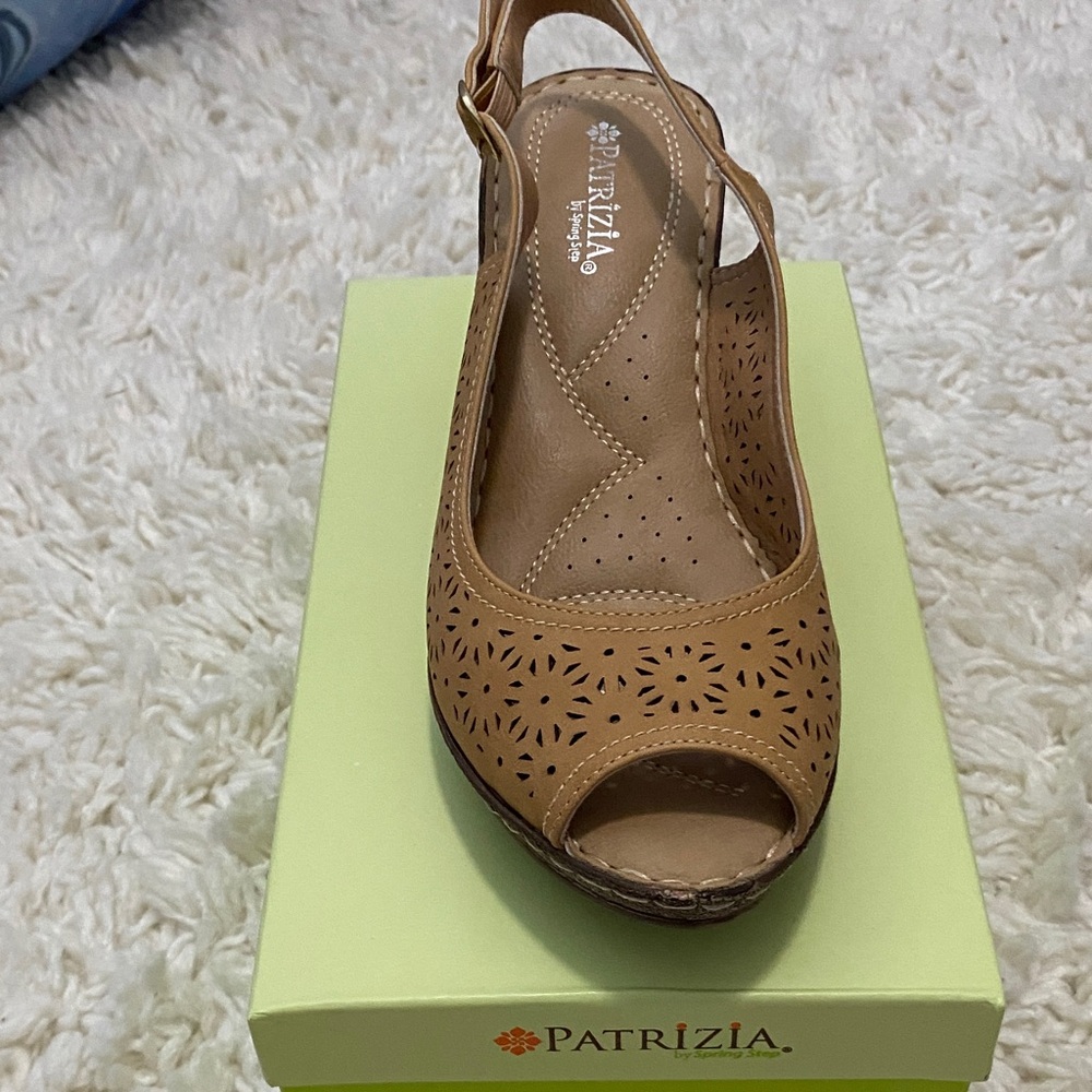 Patrizia Womens Sz 9.5 - sz 10 M Ginny Tan Cutout Wedge open toe sandals NIB ¥ - Picture 8 of 15